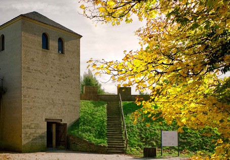 Spätsommerliche Stimmung an der Stadtmauer