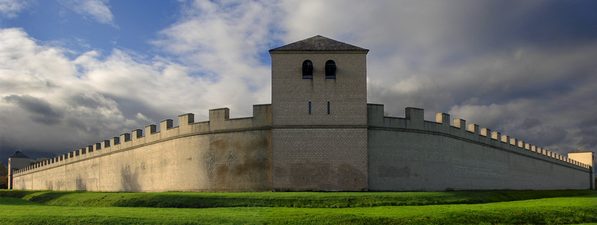 Fotogalerij zuidoosthoek van de stadtsmuur